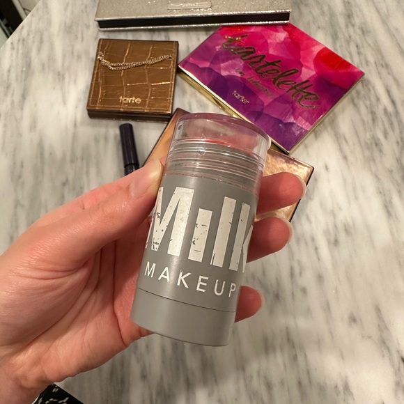 Everyday Makeup Lot - Picture 1 of 16